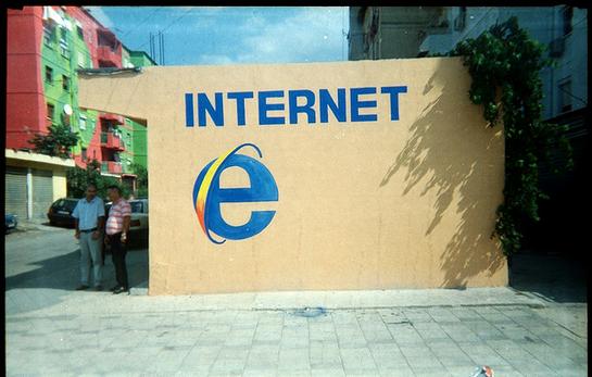 Internet kafete, a jane te sigurta ne Shqiperi?