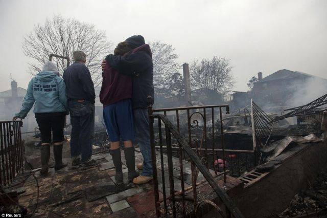 Uragani Sandy terrorizon Bregun Lindor te Shteteve te Bashkuar